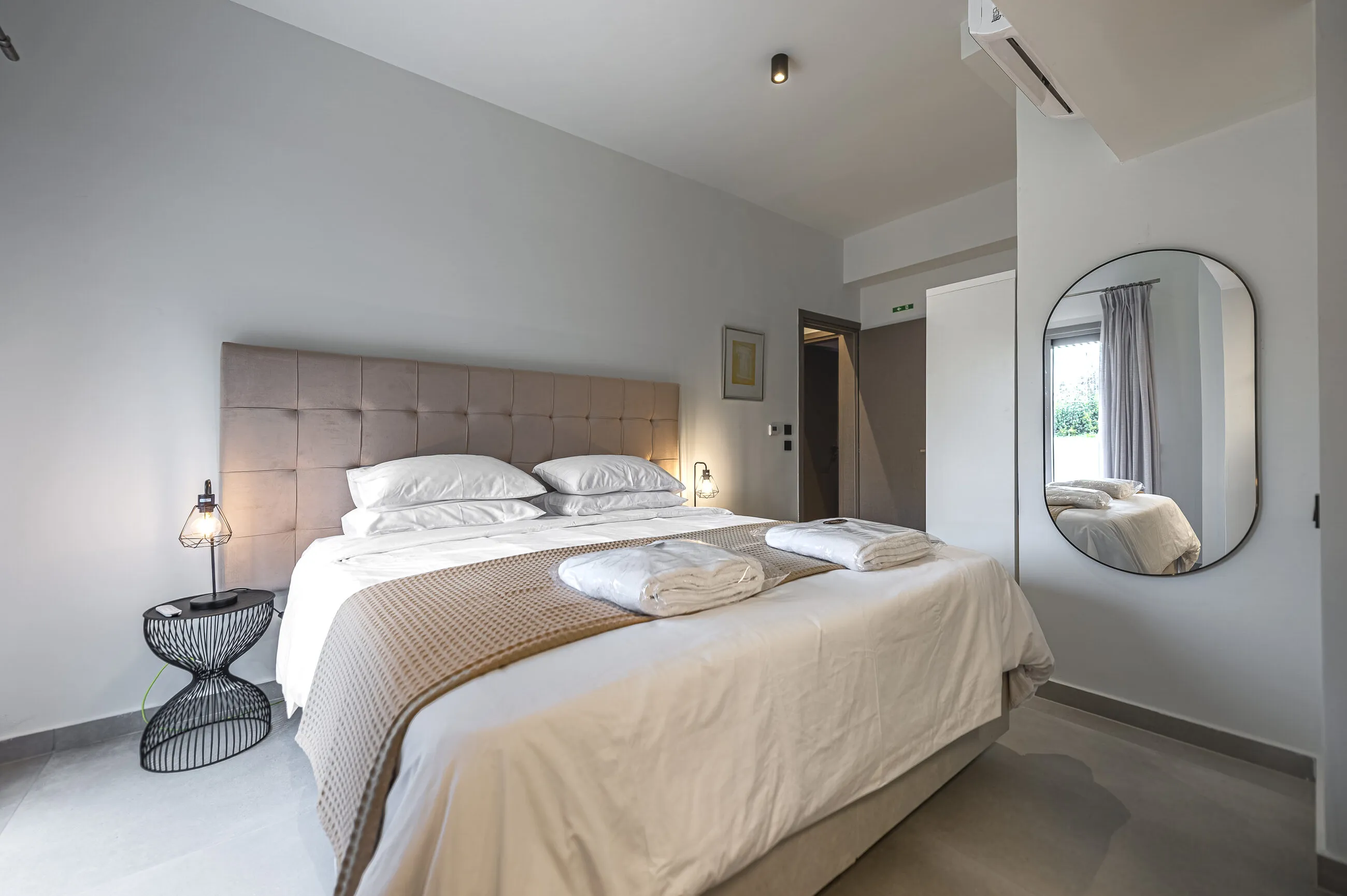 Master suite with double bed, sofa bed and private en-suite bathroom